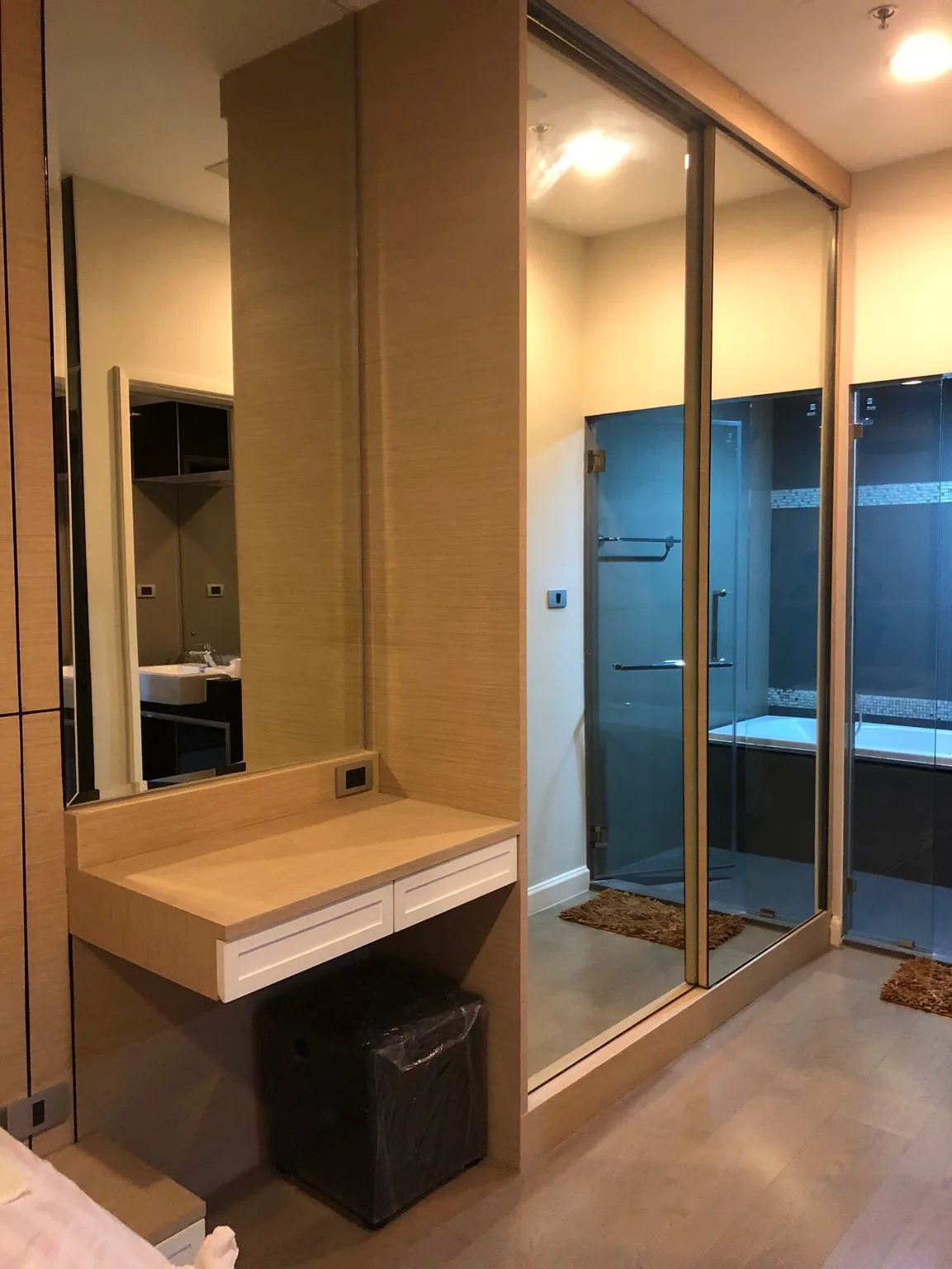 Property photos for The Crest Sukhumvit 34