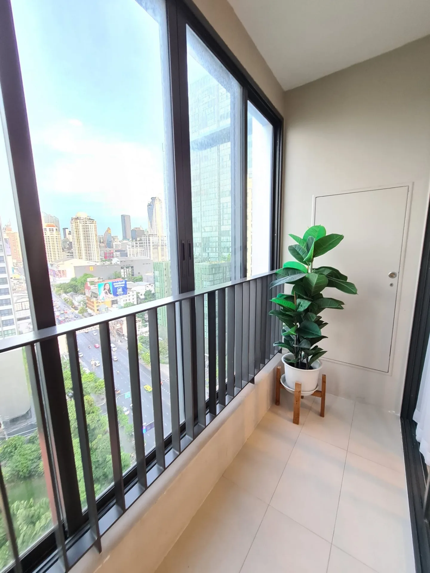 Property photos for Ideo Q Ratchathewi