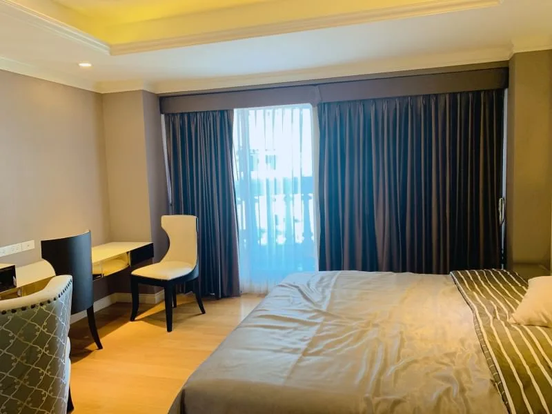 Property photos for State Tower