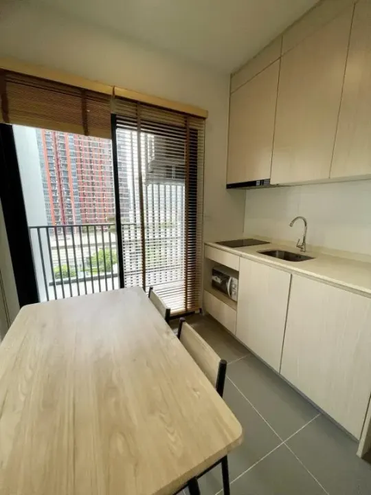 Property photos for Metris Rama 9-ramkhamhaeng
