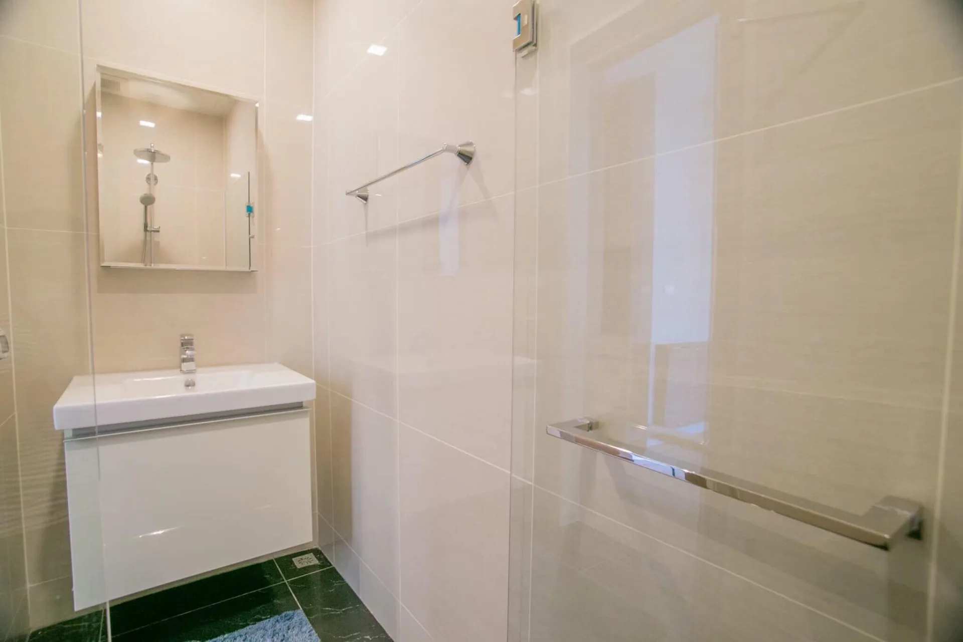 Property photos for Park Origin Phromphong