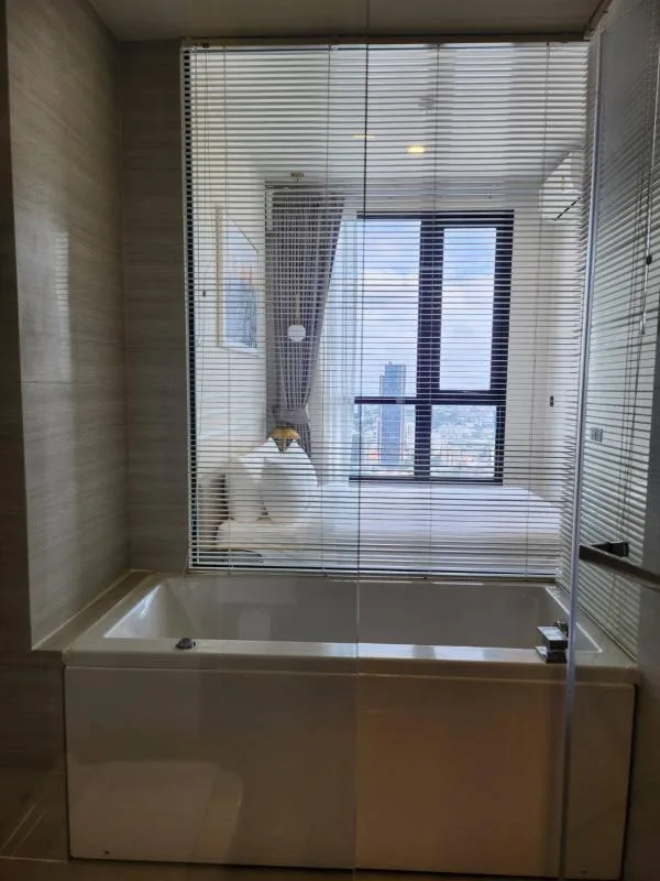 Property photos for Park Origin Thonglor