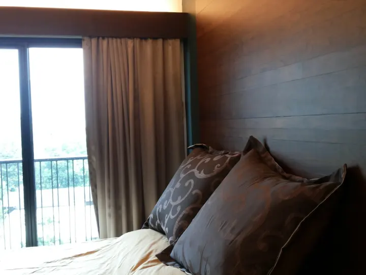 Property photos for Noble Reveal
