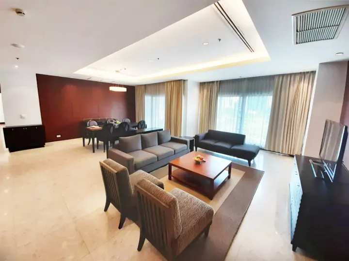 Property photos for Royal Residence Park