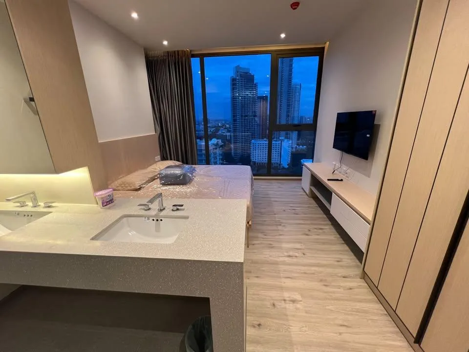 Property photos for Arom Wongamat