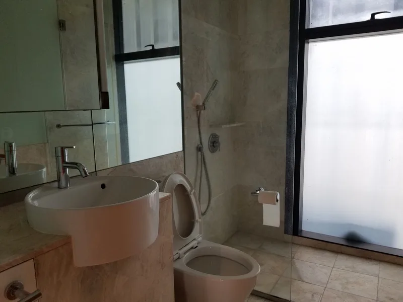 Property photos for The Met
