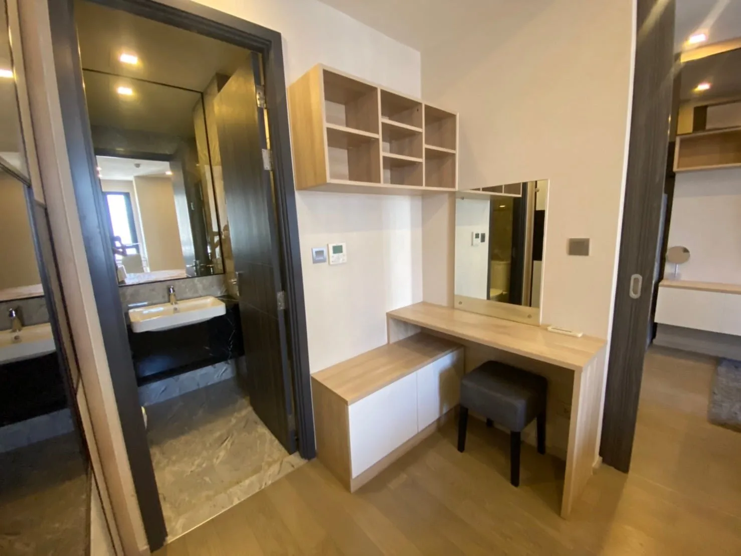 Property photos for Ashton Asoke