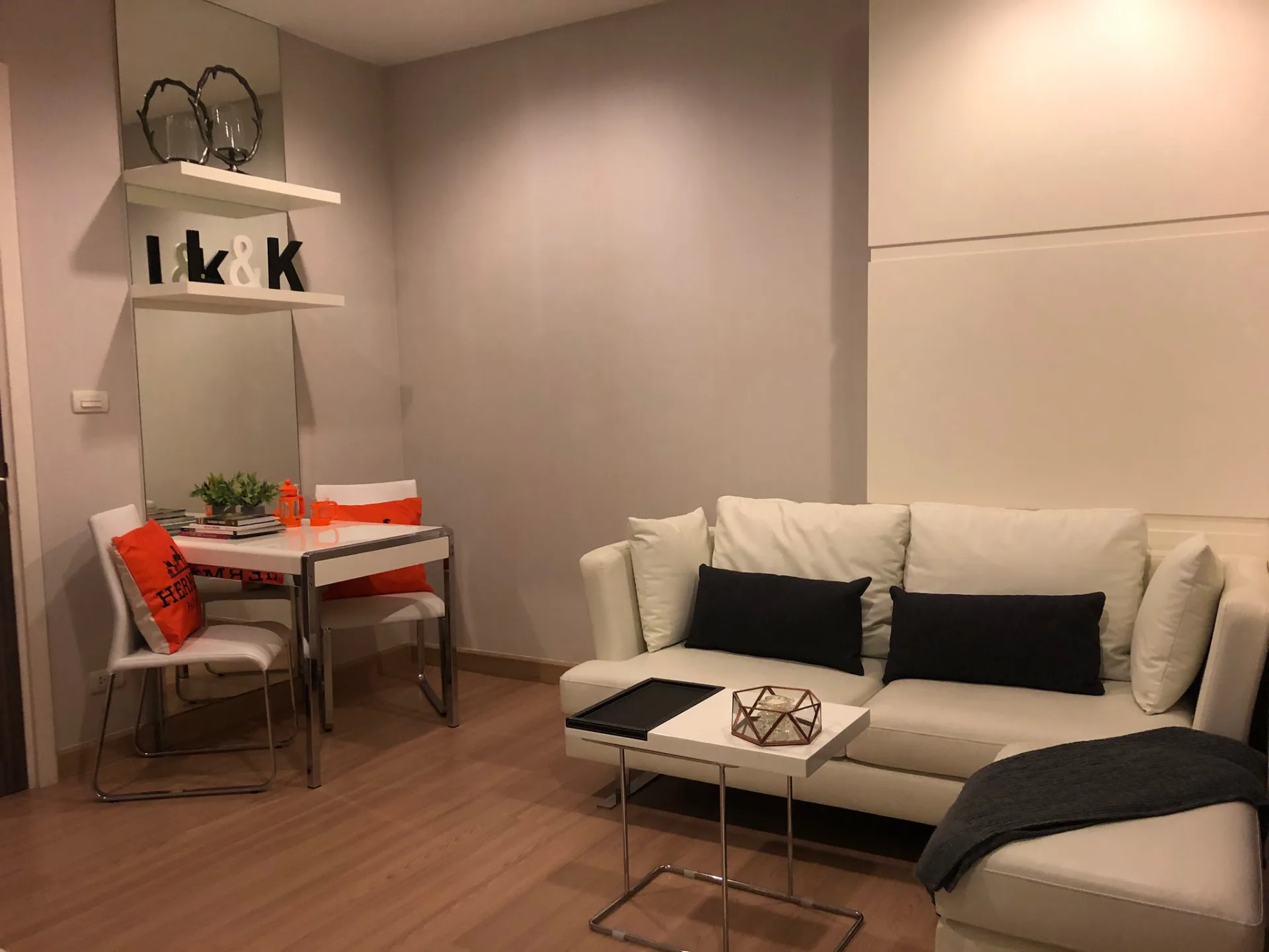 Property photos for Urbano Absolute Sathon - Taksin