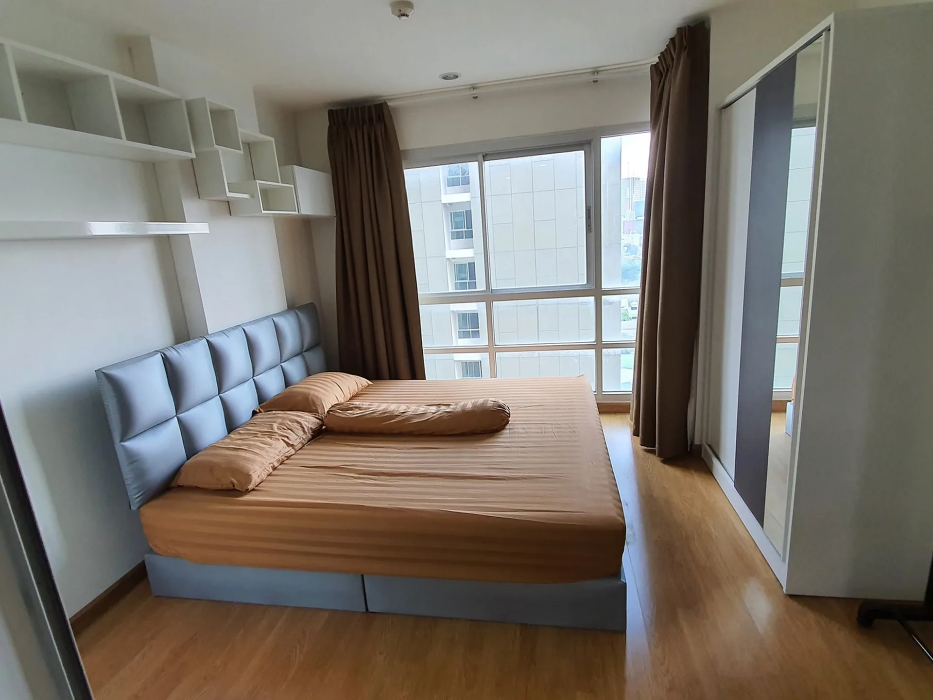 Property photos for U Delight @ Jatujak Station
