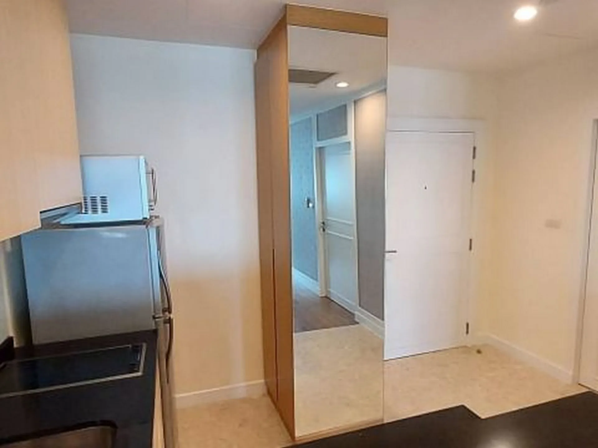 Property photos for Sathorn Gardens