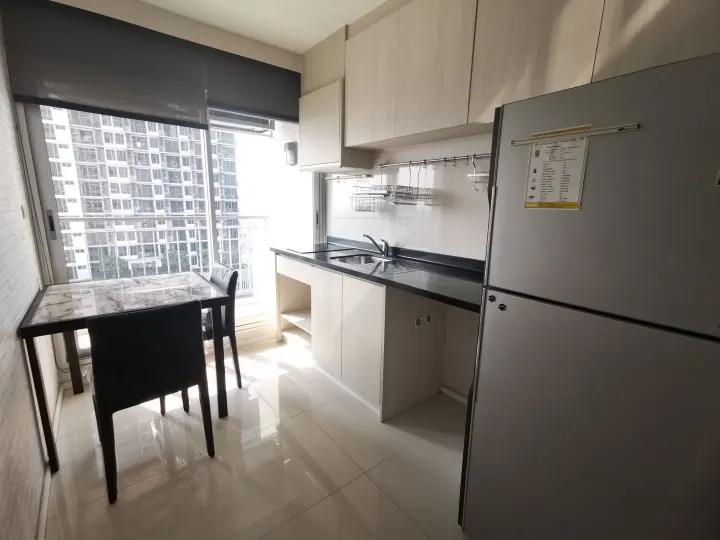 Property photos for Rhythm Sathorn - Narathiwas