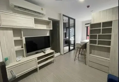 Property photos for Life Asoke Hype
