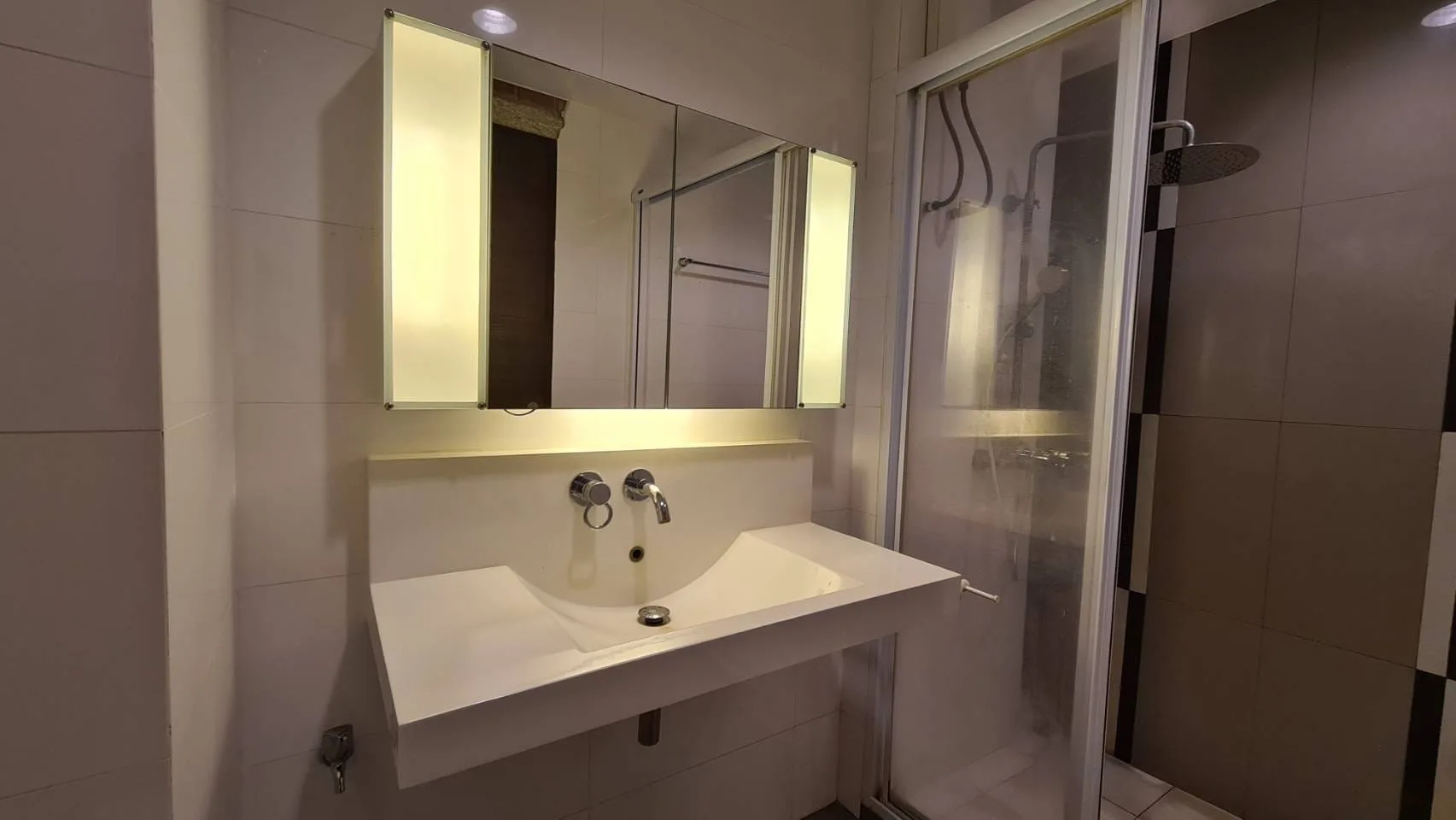 Property photos for Rhythm Ratchada