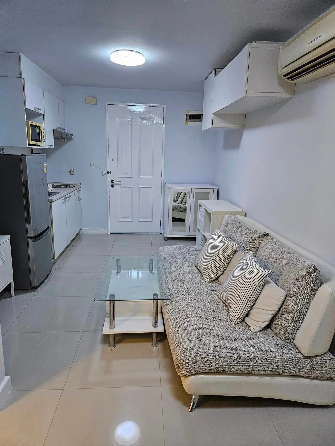 Property photos for The Clover Thonglor
