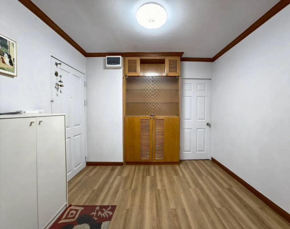 Property photos for The Parkland Bangna
