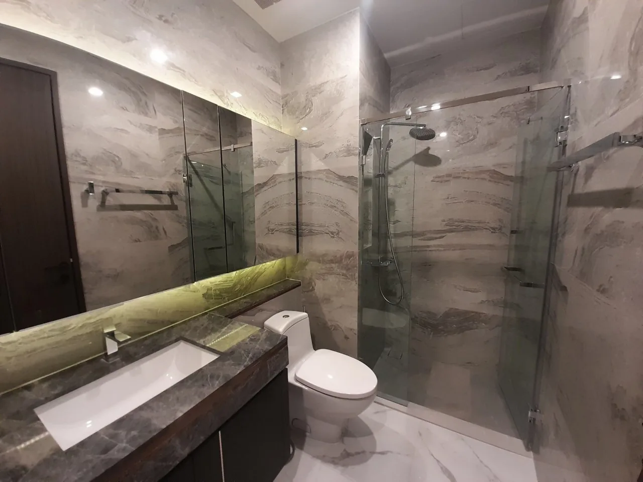 Property photos for Laviq Sukhumvit 57
