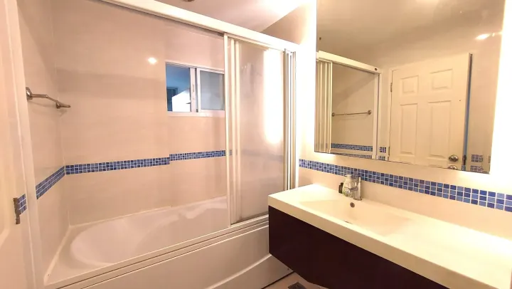 Property photos for Life Sukhumvit 65
