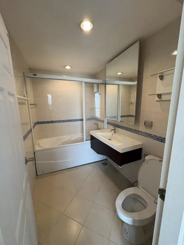 Property photos for Life Sukhumvit 65