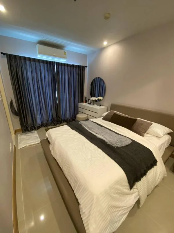 Property photos for The Parkland Srinakarin