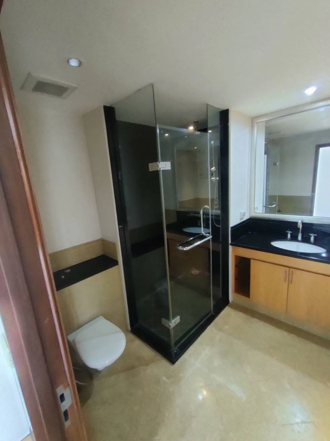 Property photos for Sky Villas Sathorn