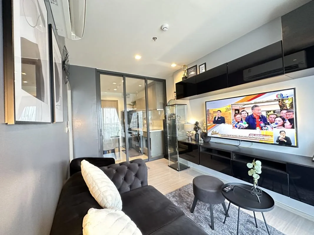 Property photos for Life Asoke Hype