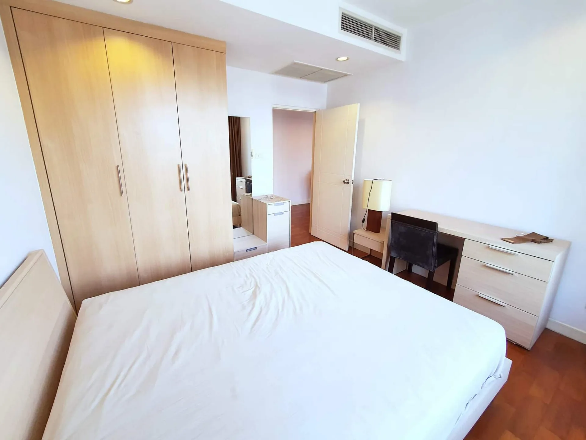 Property photos for Baan Siri 24