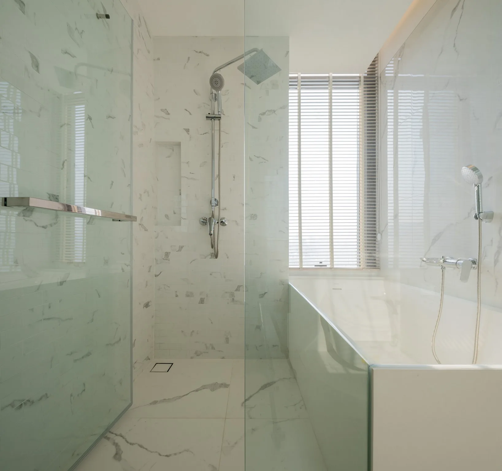 Property photos for Siamese Exclusive Queens