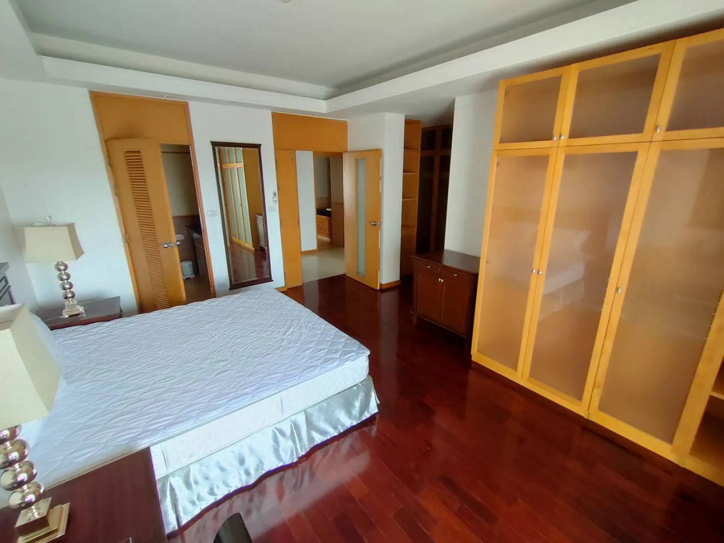 Property photos for Esmeralda Apartments