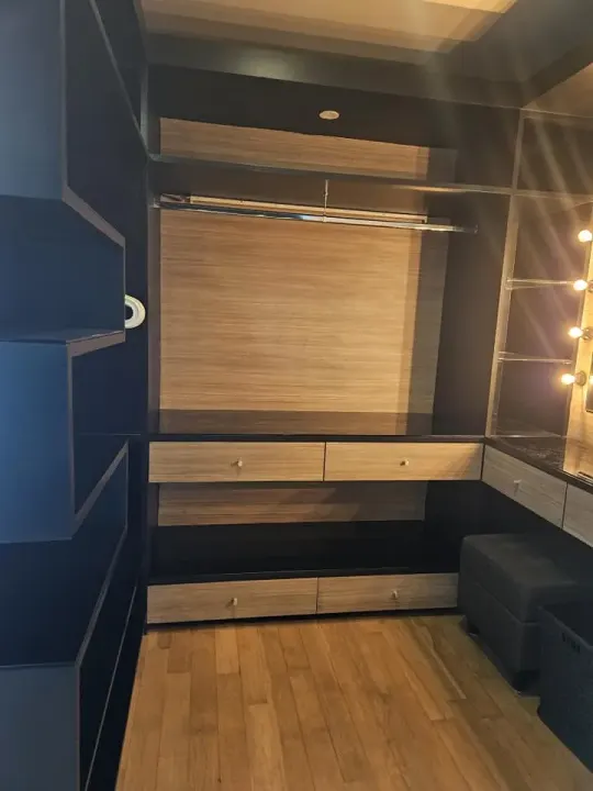 Property photos for Noble Reveal