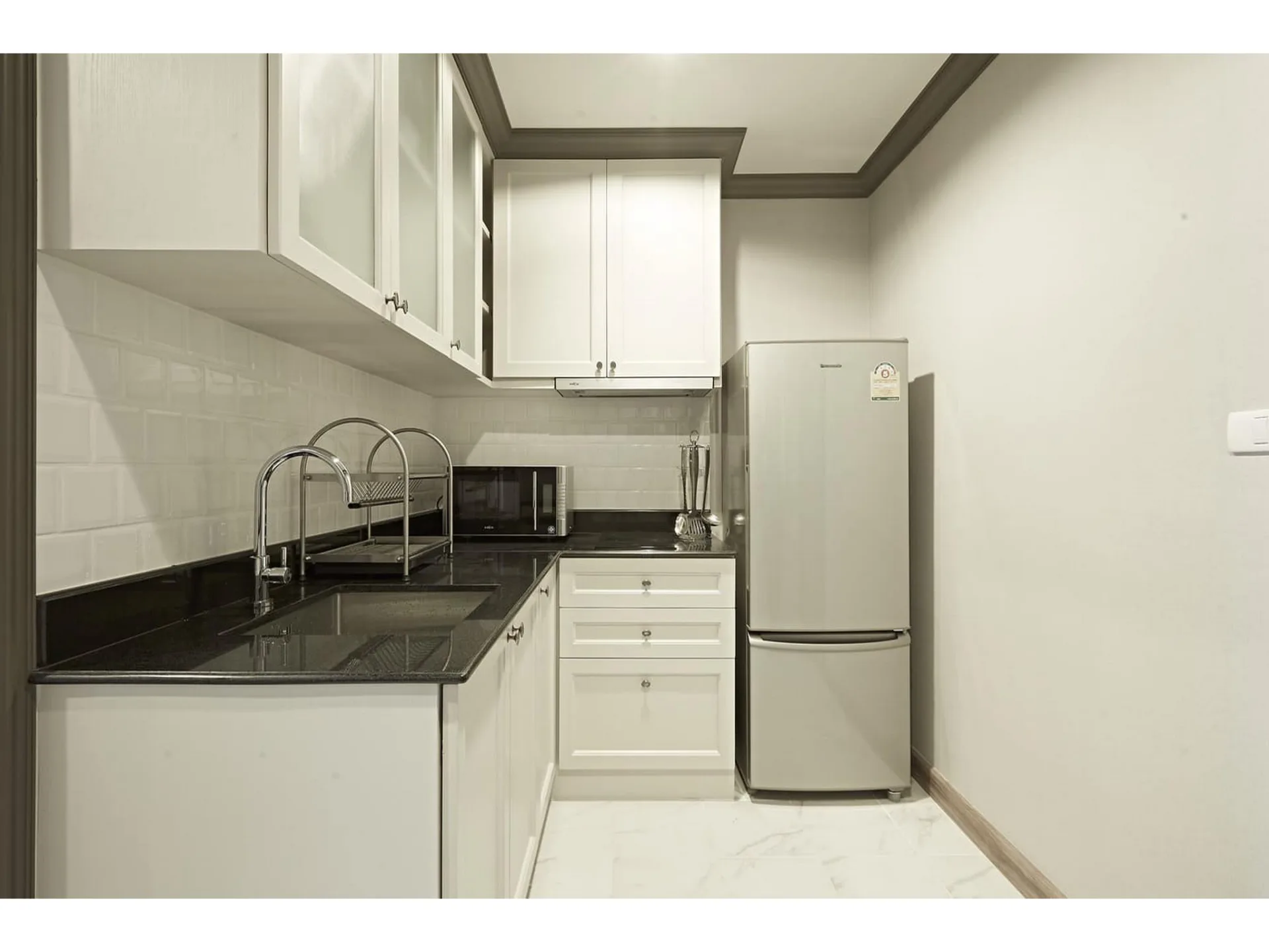 Property photos for The Reserve - Kasemsan 3