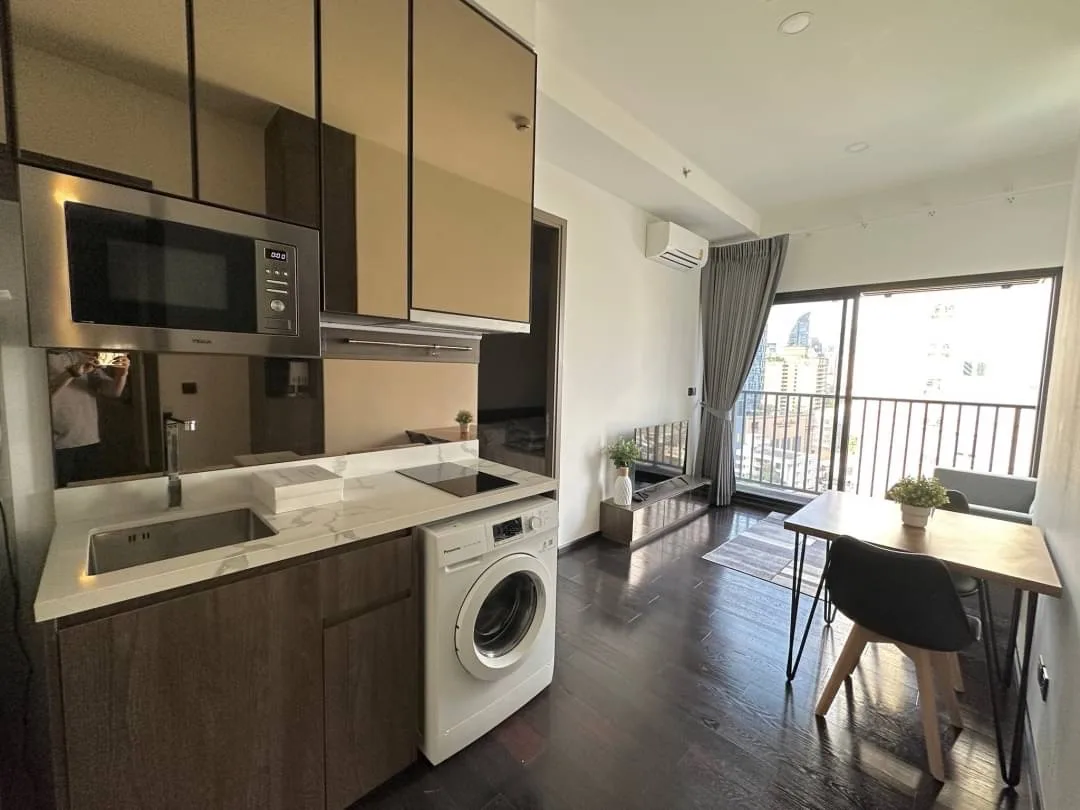 Property photos for Park Origin Thonglor