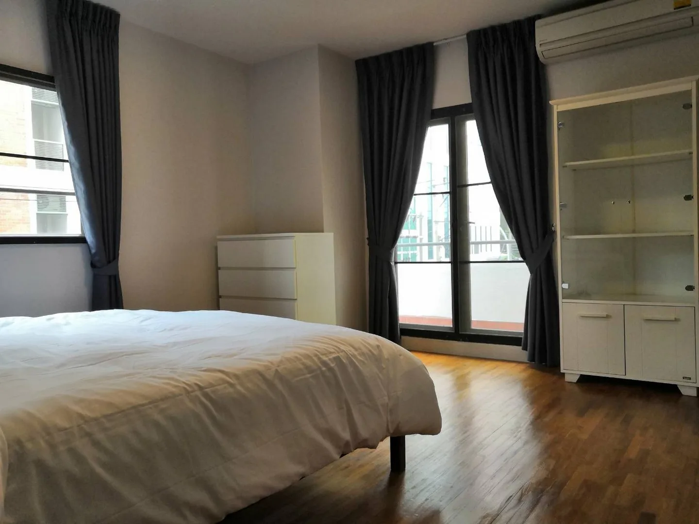 Property photos for Lily House