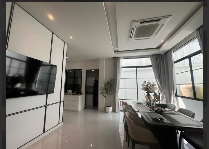 Property photos for The Master Ekkamai-sukhonthasawat