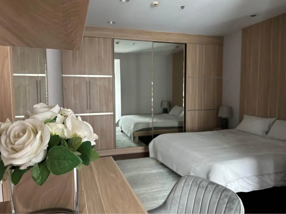 Property photos for Noble Ora