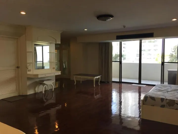 Property photos for Oriental Towers