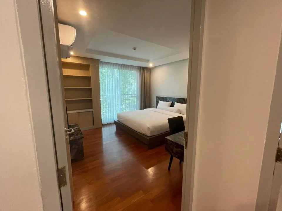 Property photos for L3 Avenue