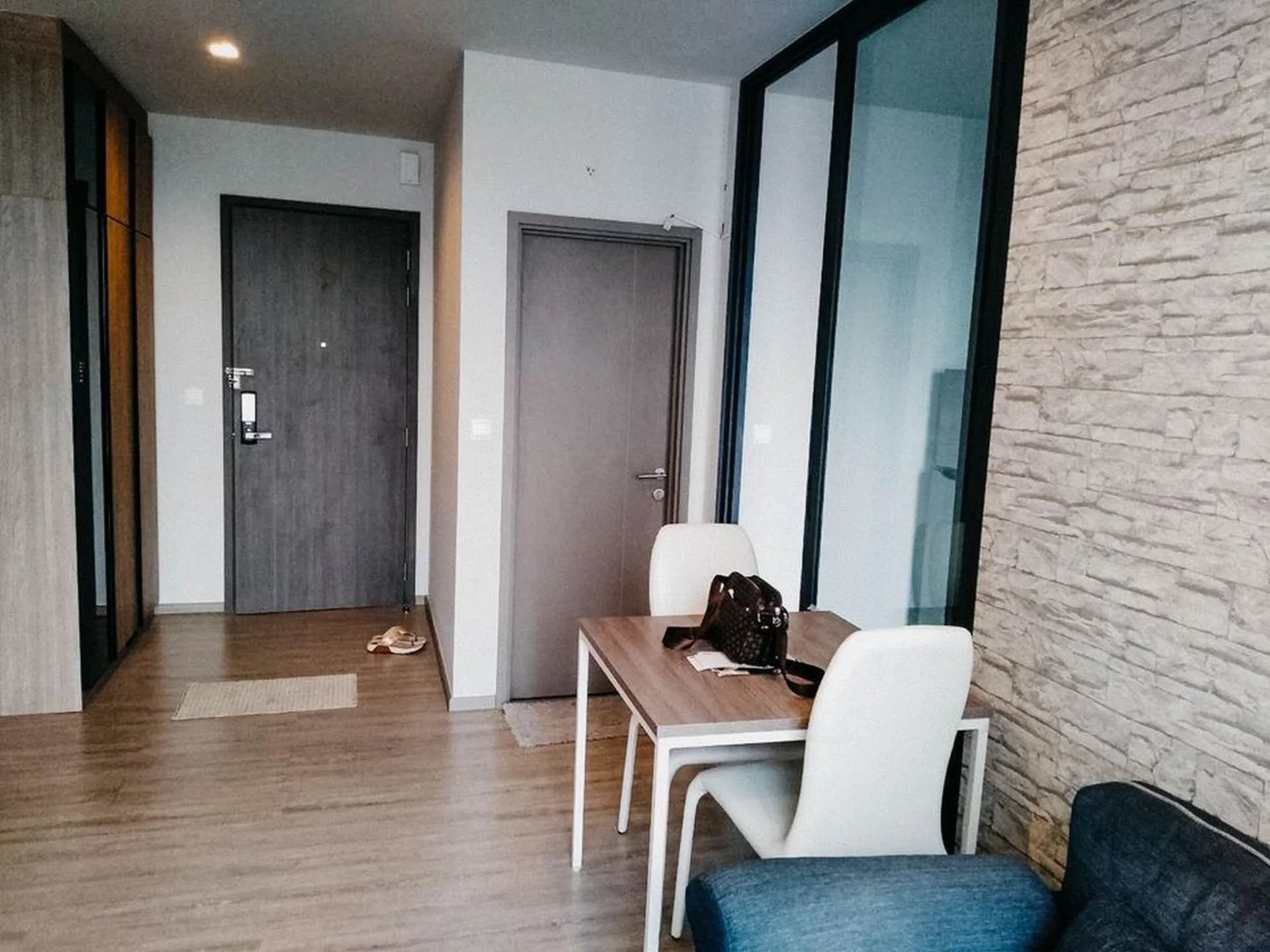 Property photos for The Line Wongsawang