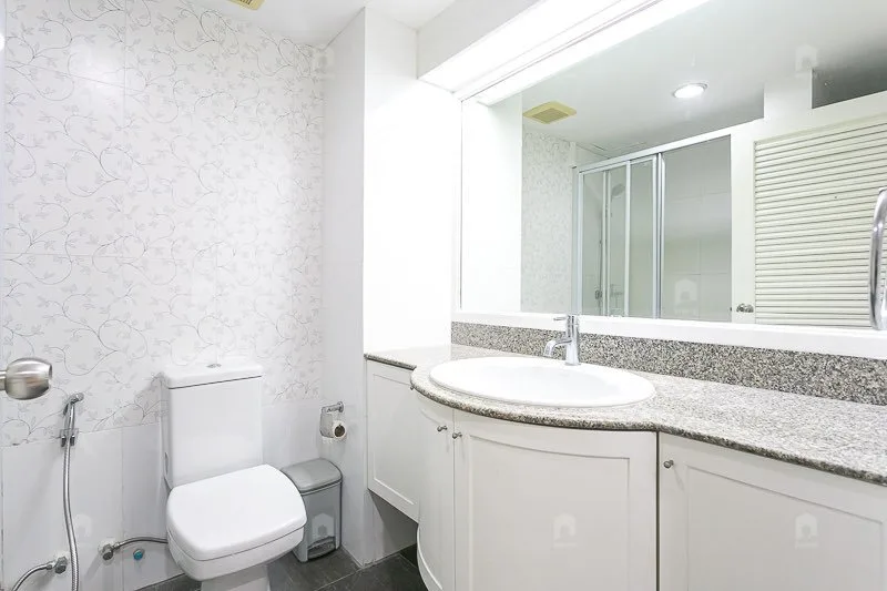 Property photos for Royal Castle