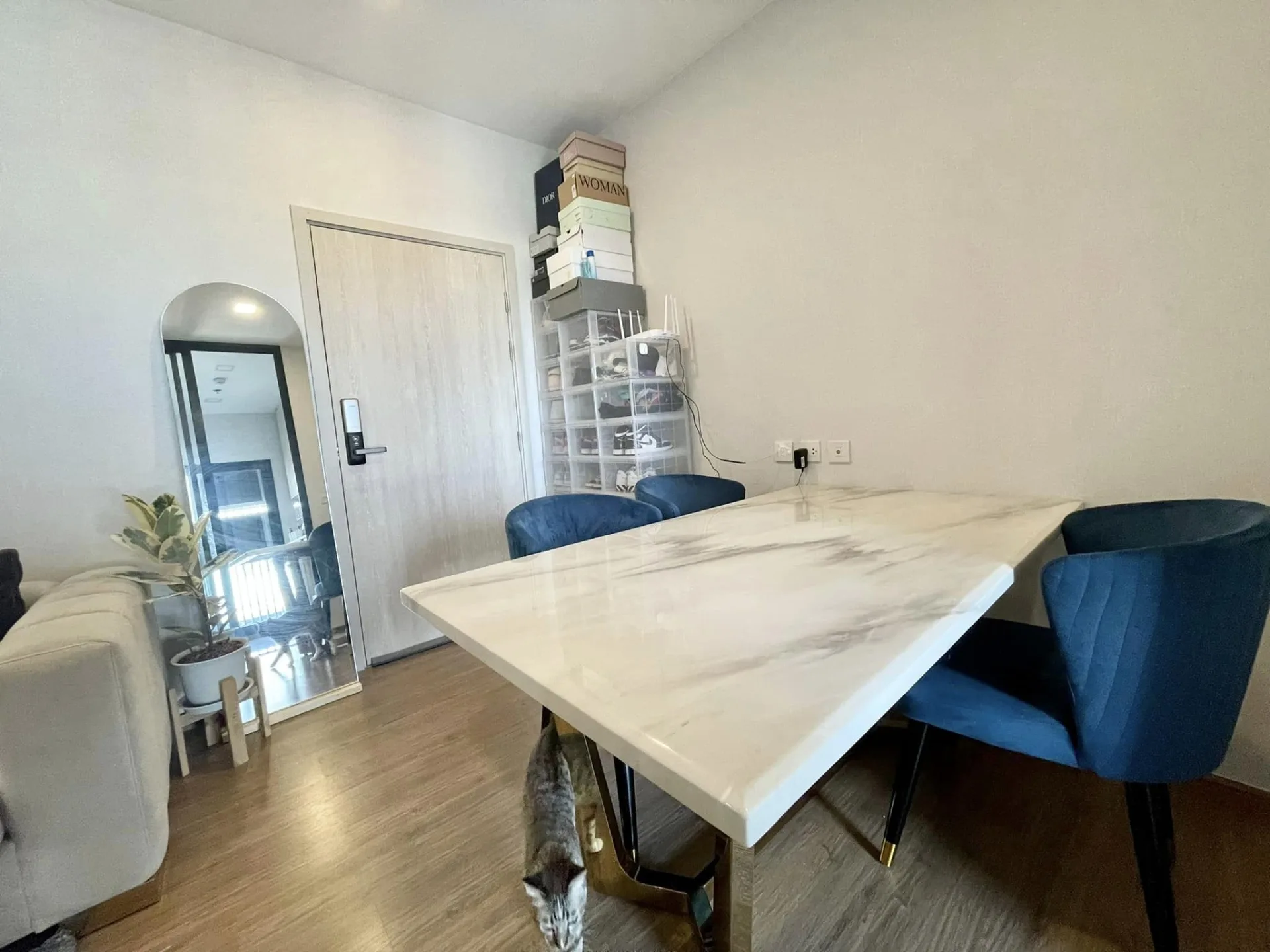 Property photos for Metris Rama 9-ramkhamhaeng