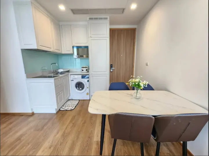 Property photos for Noble BE 33