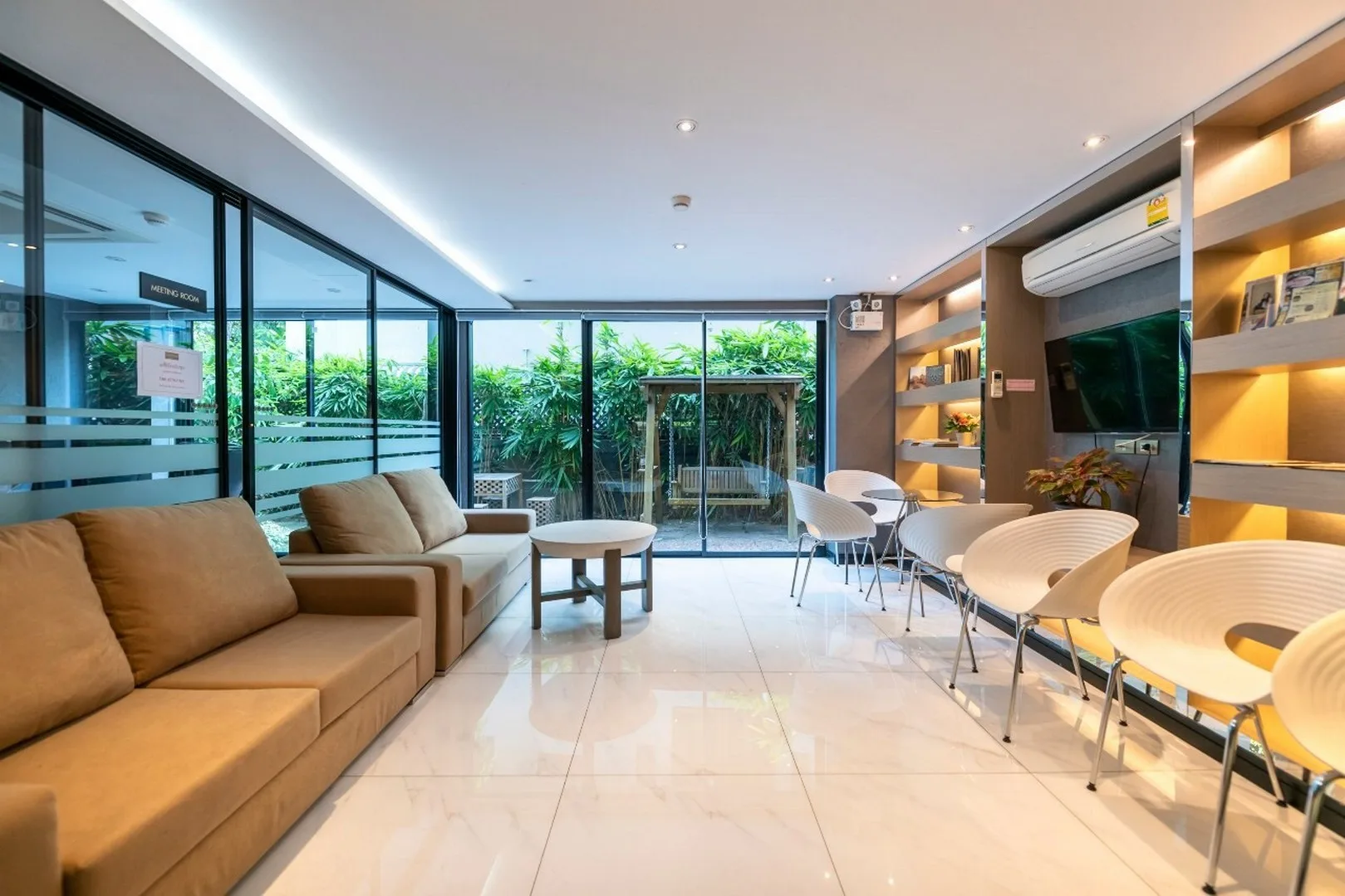 Property photos for Tidy Deluxe Sukhumvit 34