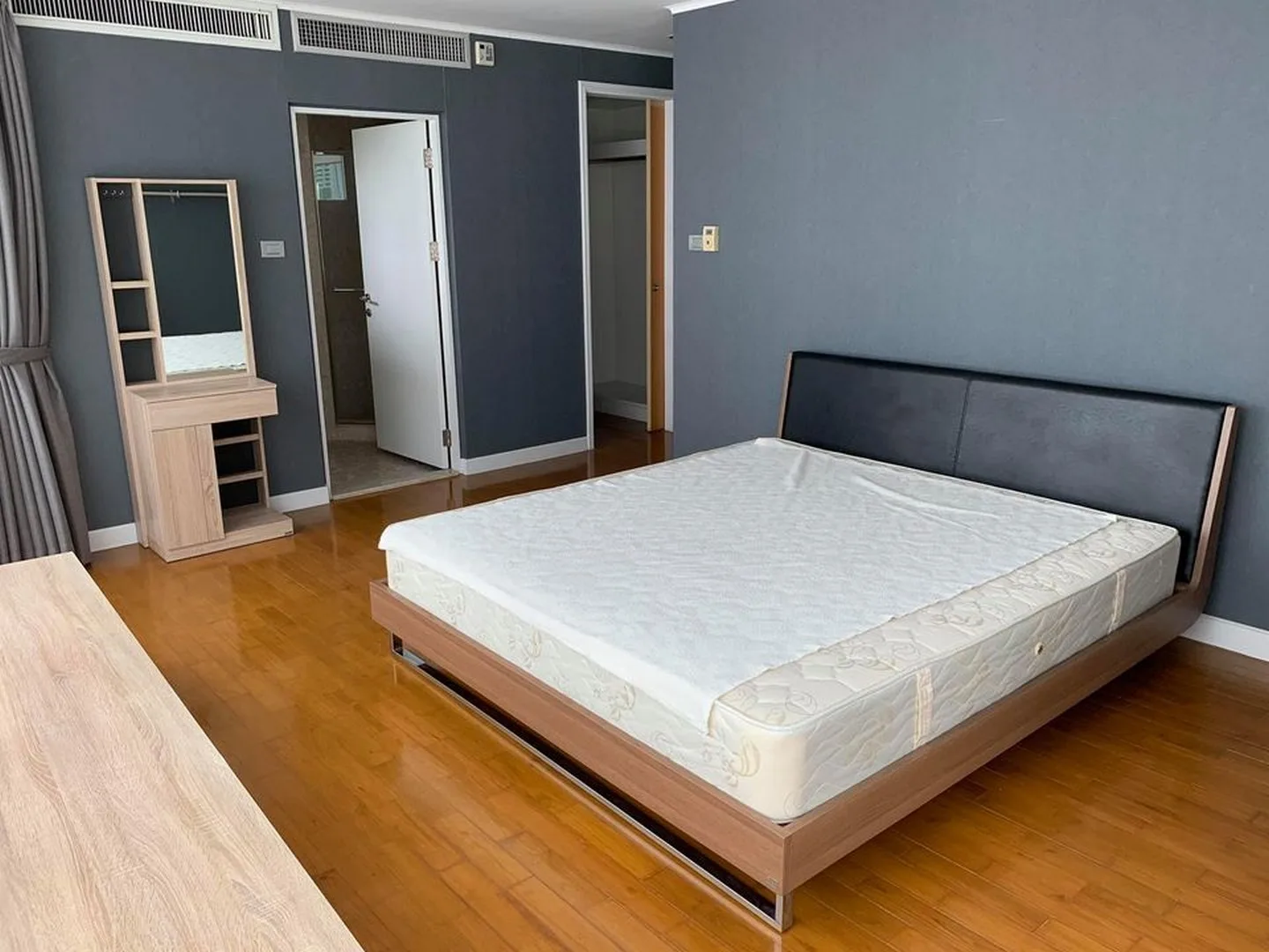 Property photos for Baan Siri Ruedee