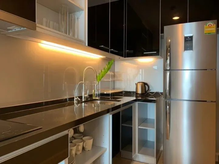 Property photos for The Crest Sukhumvit 34