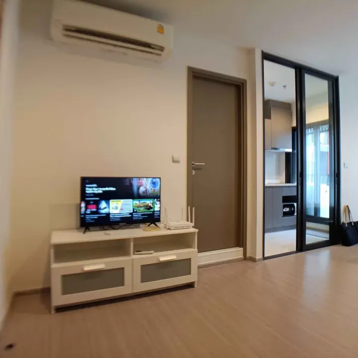 Property photos for Life Asoke Hype