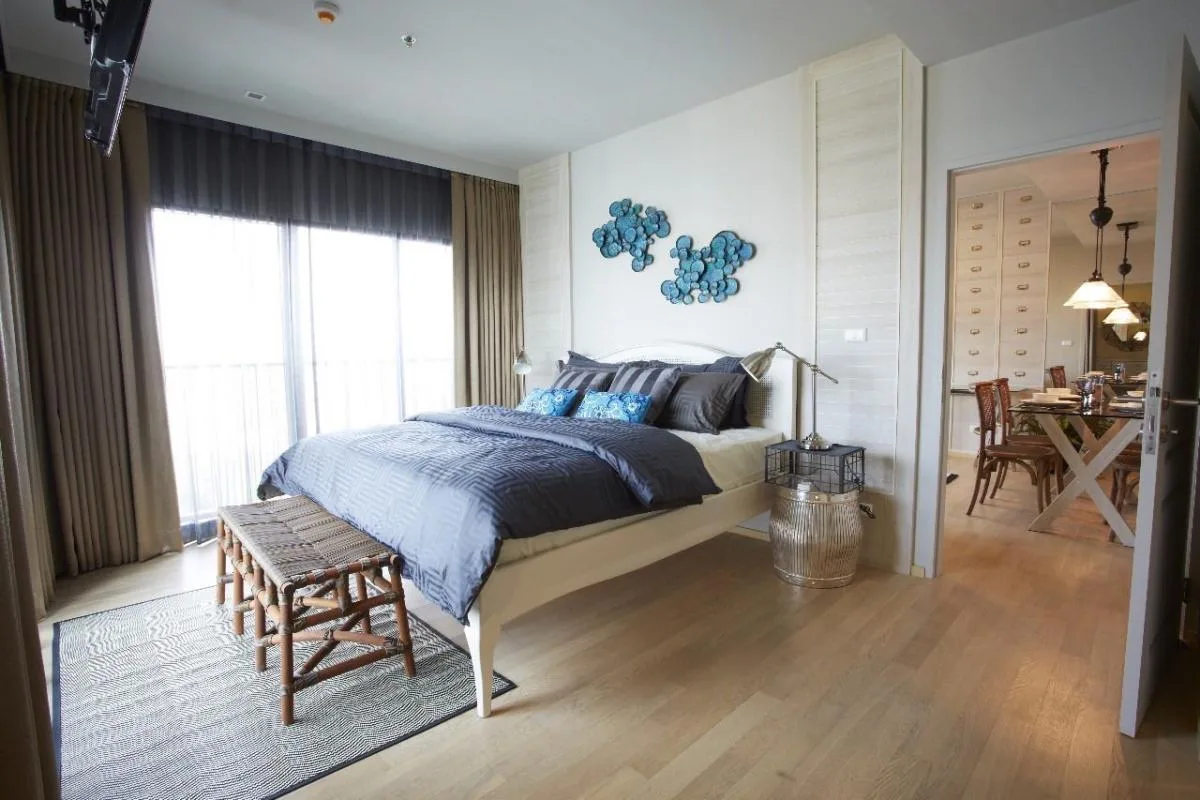 Property photos for Noble Refine