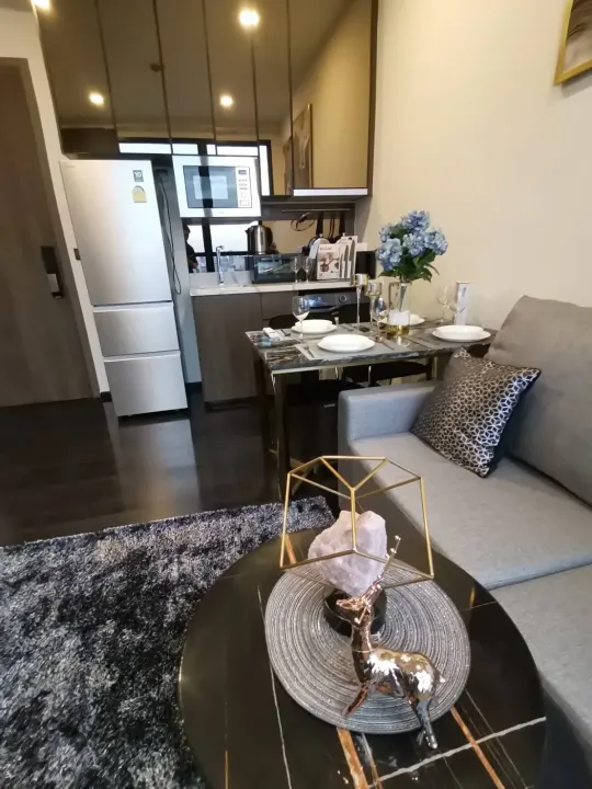 Property photos for Park Origin Thonglor