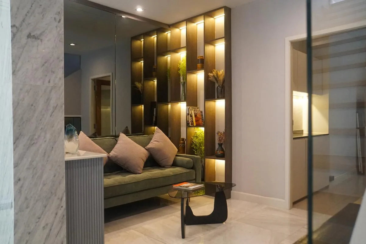Property photos for Arna Ekamai