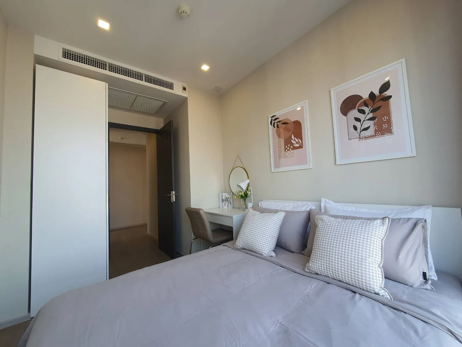 Property photos for Ashton Asoke