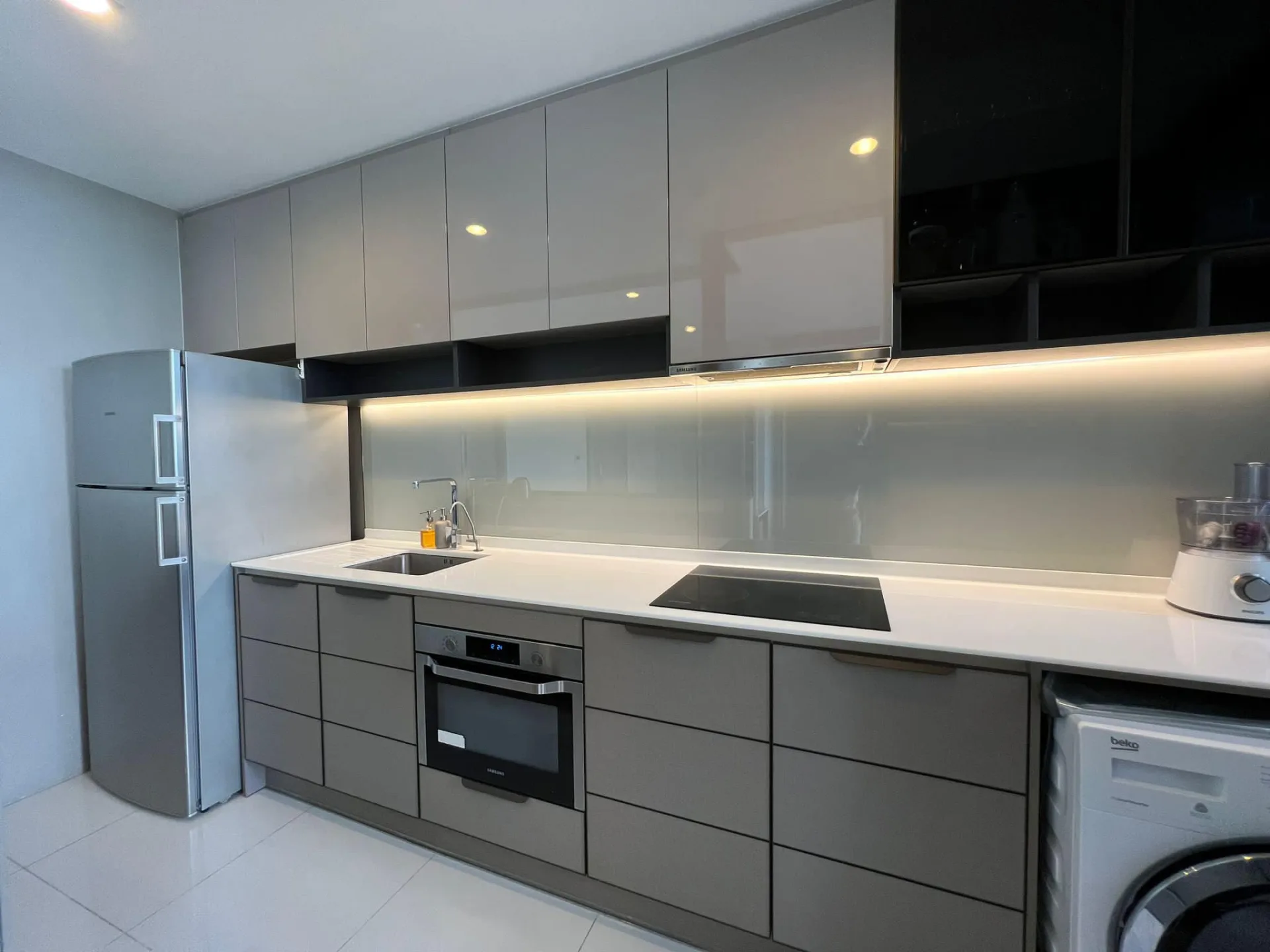 Property photos for 333 Riverside