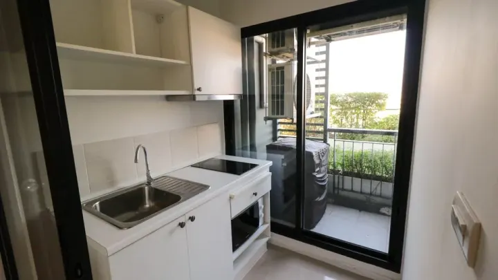 Property photos for Knightsbridge Bearing
